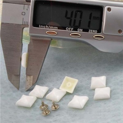 Q206 Yurt Pyramid Plastic Rivets 9.5mm 1000pcs/bag