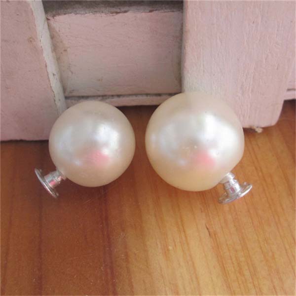 XLR1416 Round/Pearl Plastic Rivets 16mm 100pcs/bag