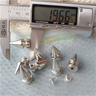 Q012 Tree Plastic Rivets 10x20mm 1000pcs/bag