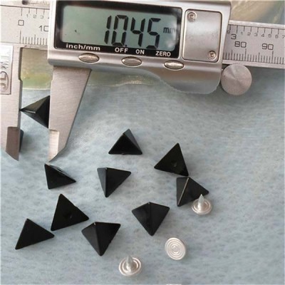 Q027 Triangle ABS Rivets 12x7mm 1000pcs/bag