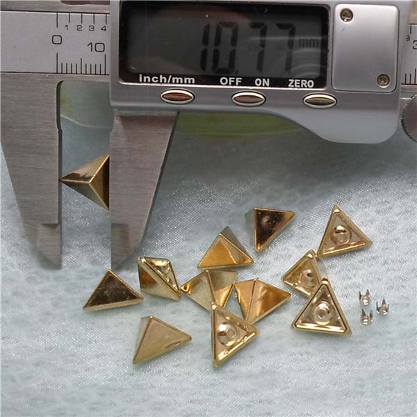Q169 Triangle ABS Rivets 12x7mm 1000pcs/bag