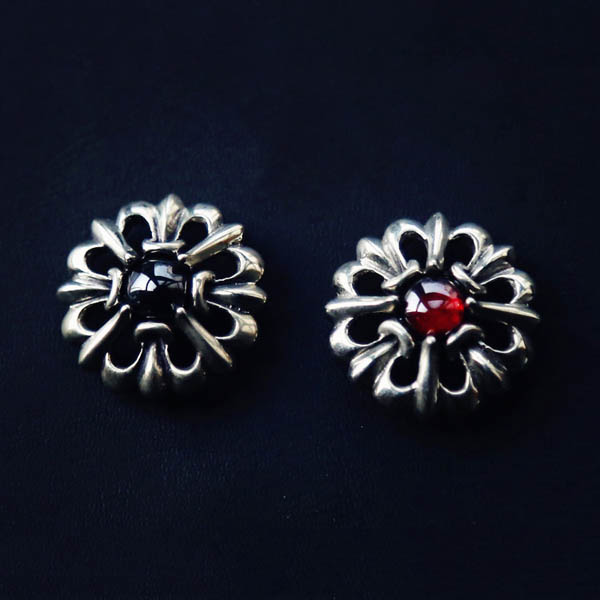 NA034 Concho Pendants 26mm