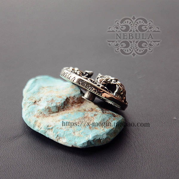 NA070 Gothic Style Skull Thorns Rose Conchos 41.5mm