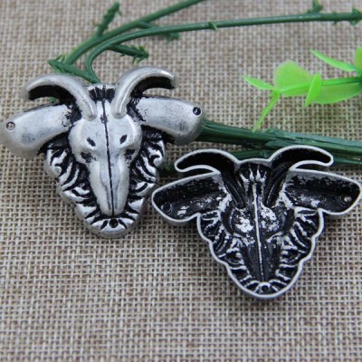 G066 Sheepshead Sew Spikes 53x43mm 100pcs/bag