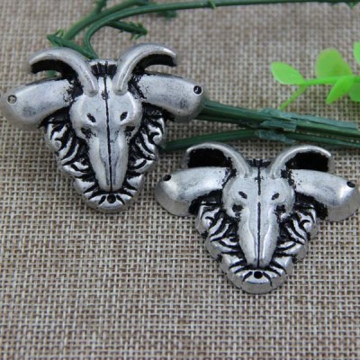 G066 Sheepshead Sew Spikes 53x43mm 100pcs/bag