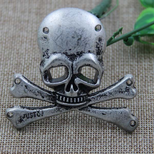 G070 Skull Sew Spikes 63x63mm 100pcs/bag