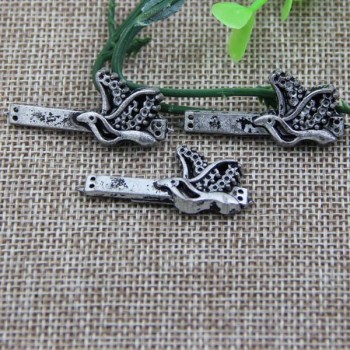 G073 Small Bird Sew Spikes 37mm 100pcs/bag