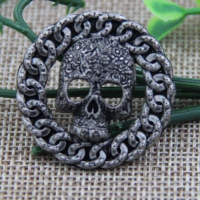 G076 Hollow Skull Sew Spikes 34mm 100pcs/bag