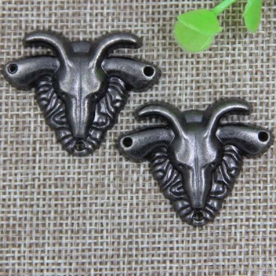 G083 Sheepshead Sew Spikes 38x28mm 100pcs/bag