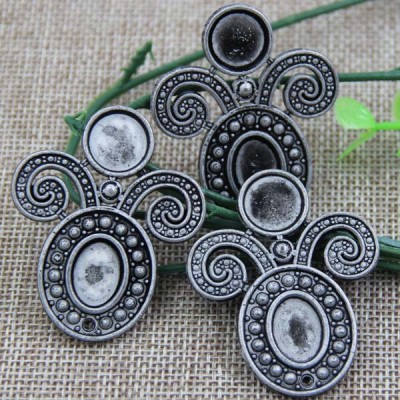 G085 Bug Sew Spikes 49x40mm 100pcs/bag