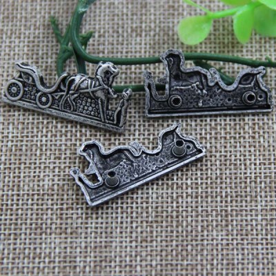 G086 Horse Drawn Cart Sew Spikes 35x18mm 100pcs/bag