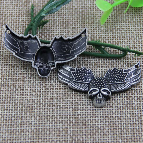 G087 Flying Insects Skull Sew Spikes 43x26mm 100pcs/bag