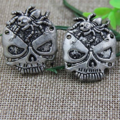 G093 Spider Skull Sew Spikes 37x30mm 100pcs/bag