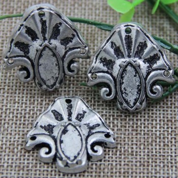 G098 Arrow Sew Spikes 30mm 100pcs/bag