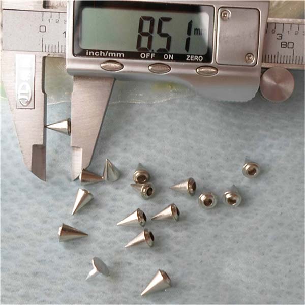 K004 Cone Alloy Rivets 5.5x8.5mm 100pcs/bag