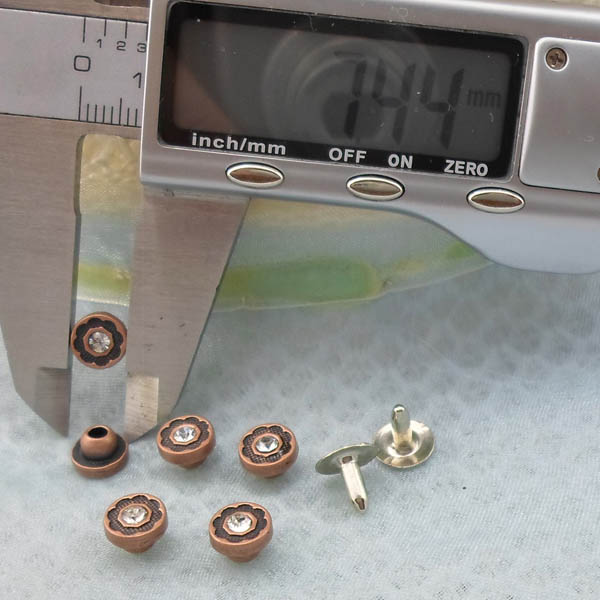 K226 Flowers Alloy Rivets 7.5x5mm 1000pcs/Bag