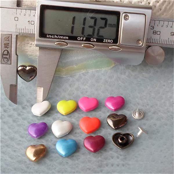 K037 Hearts Alloy Rivets 11x10mm 1000pcs/bag