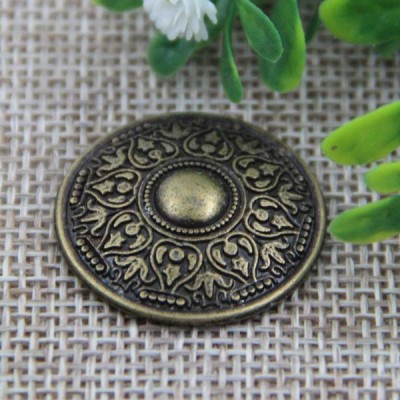 G011 Retro Style Round Flower Rivet 25mm 100pcs/bag