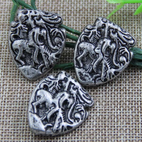 G017 Shield Rivet 32x26mm 100pcs/bag