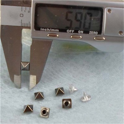 K028 Pyramid Alloy Rivets 6mm 100pcs/bag