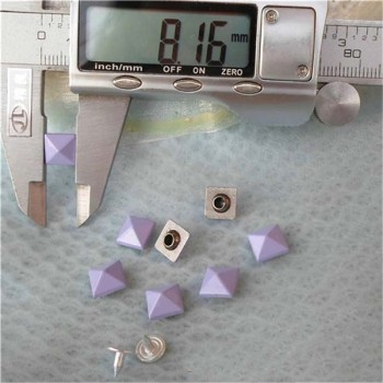K032 Pyramid Alloy Rivets 8mm 100pcs/bag