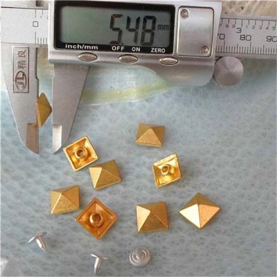 K036 Pyramid Alloy Rivets 10mm 100pcs/bag