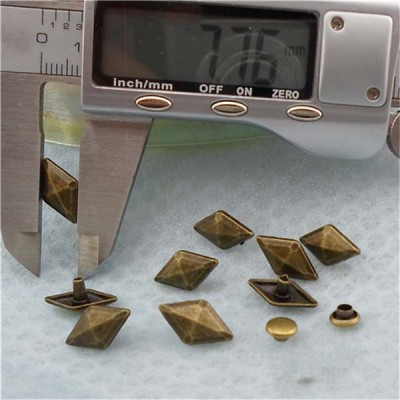 XK190 Pyramid Alloy Rivets 14.6mm 100pcs/bag