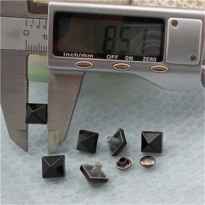 XK204 Pyramid Alloy Rivets 8.5x9mm 100pcs/bag