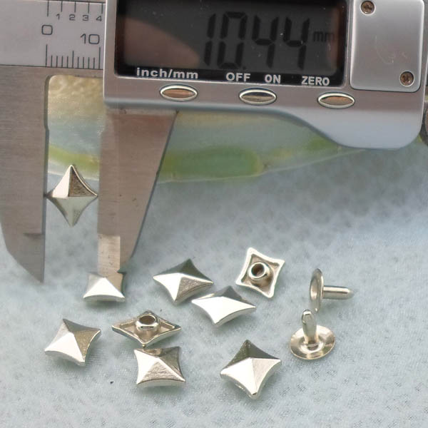 K219 Pyramid Rivets Studs 10.5x4mm 1000pcs/Bag