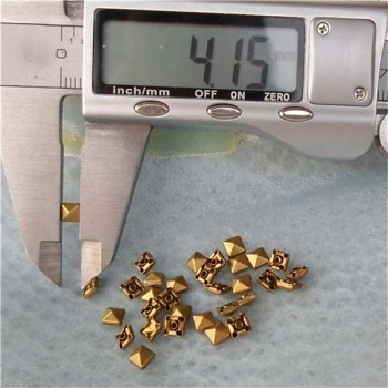 T001 Pyramid Rivets(iron/brass)4mm 1000pcs/bag
