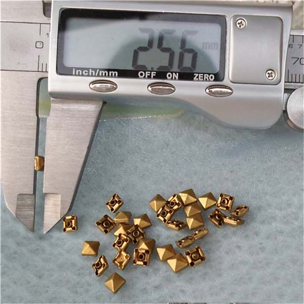 T001 Pyramid Rivets(iron/brass)4mm 1000pcs/bag
