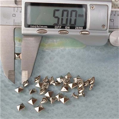 T002 Pyramid Rivets(iron/brass)5mm 1000pcs/bag