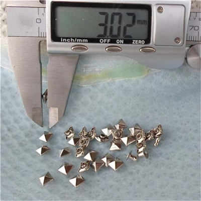 T002 Pyramid Rivets(iron/brass)5mm 1000pcs/bag
