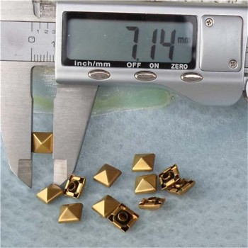 T004 Pyramid Rivets(iron/brass)7mm 100pcs/bag
