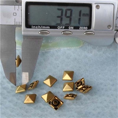 T004 Pyramid Rivets(iron/brass)7mm 100pcs/bag