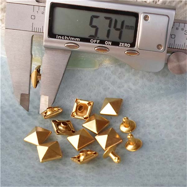 T007 Pyramid Rivets(iron/brass)10mm 1000pcs/bag