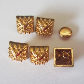 X0808 Alloy Pyramid Rivets 8mm 100pcs