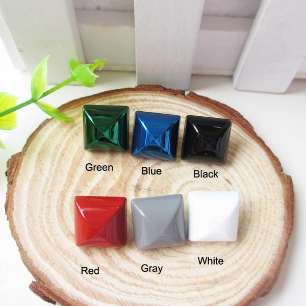 XL301 Silver Pyramid Rivets 12x4mm 100pcs/bag