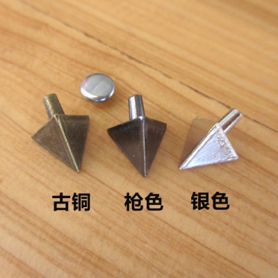 XK203 Triangle Alloy Rivets 10x13mm 100pcs/bag