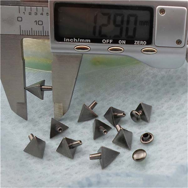 XK203 Triangle Alloy Rivets 10x13mm 100pcs/bag
