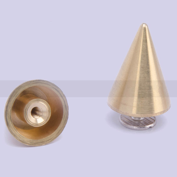 FR1520 Cone Spike Stud 15x20mm 500pcs/Bag