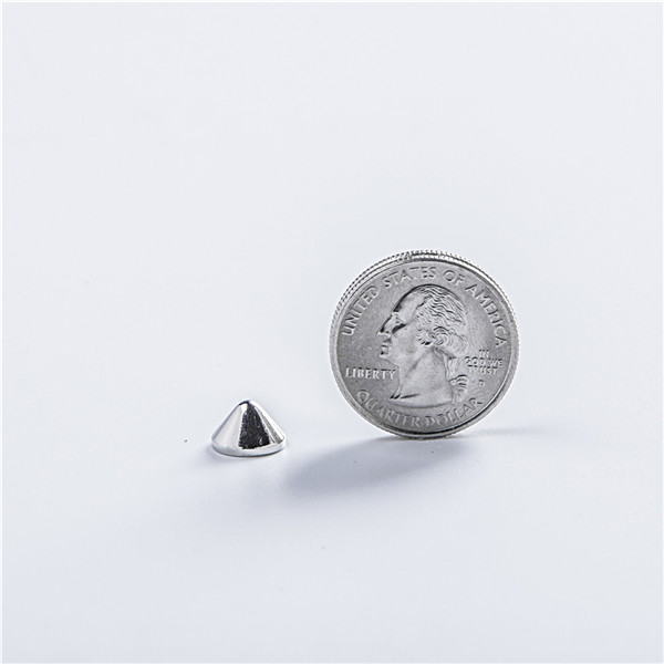 NO10-H006 Cone Screw Spikes 9.5x6mm 100pcs/bag