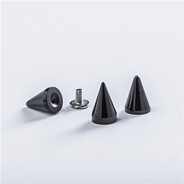 NO32 Cone Spike Studs 10x14mm  100pcs/bag