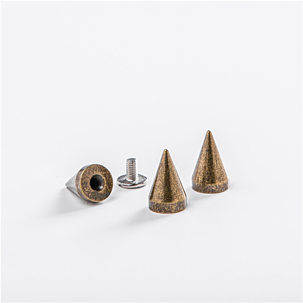 NO65 Spikes Cone Mmetal 9.5x15mm 100pcs/bag