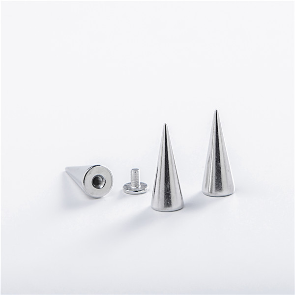 X051 Cone Screw Spikes 10x26mm 100pcs/bag
