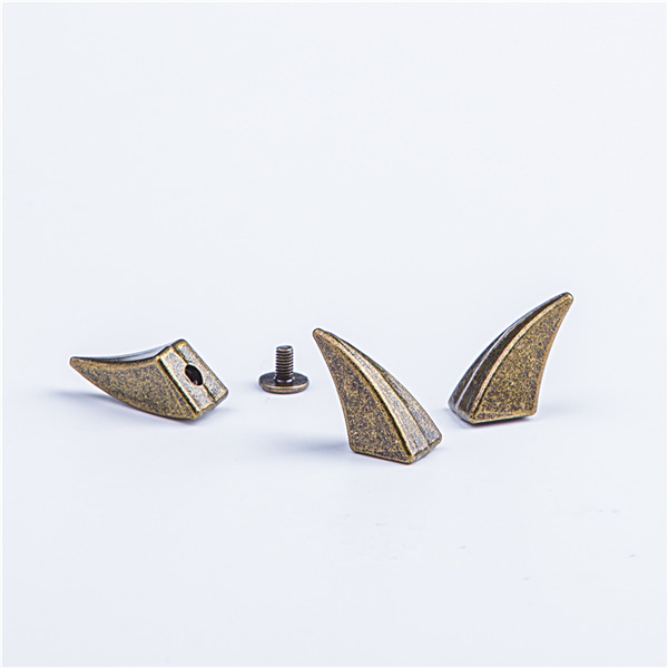 H022 Ox Horn Screwback Spikes 12x17.5mm 100pcs/bag