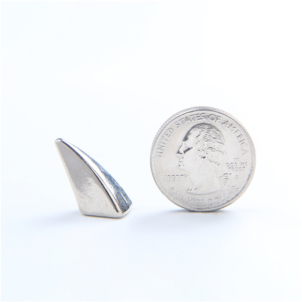 NO75 Ox Horn Screw Spikes 11X16.5mm 100pcs/bag