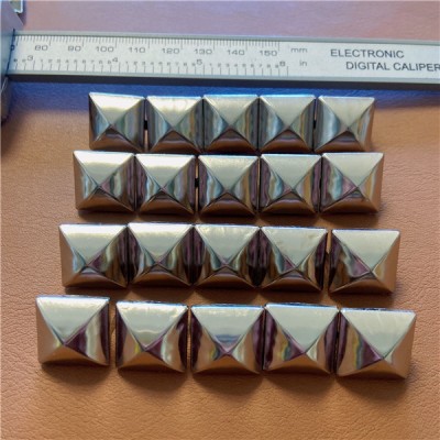 FK16  Pyramid Square 2 Prongs Studs 16mm 5/8 inch  Large  Silver 100pcs/bag