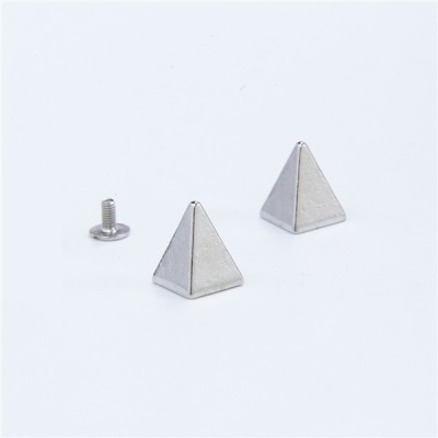 D1215 Pyramid Spike Studs 12x15mm 100pcs/bag