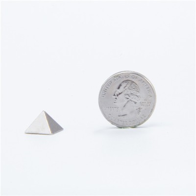 D1258 Pyramid Screwback Spikes 12.5x8mm 100pcs/bag